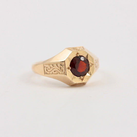 1960s 9ct gold garnet octagonal signet ring