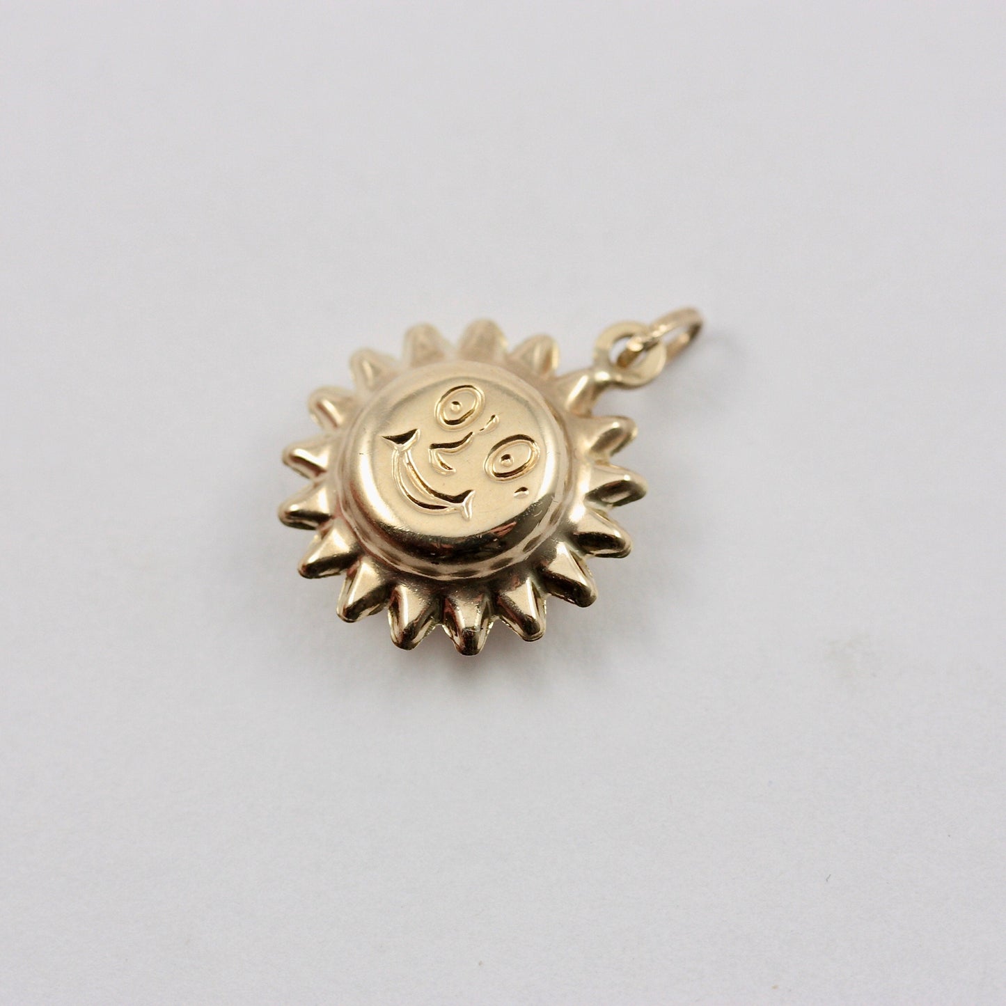 Vintage 9ct Gold Puffy Double Sided Sun Charm