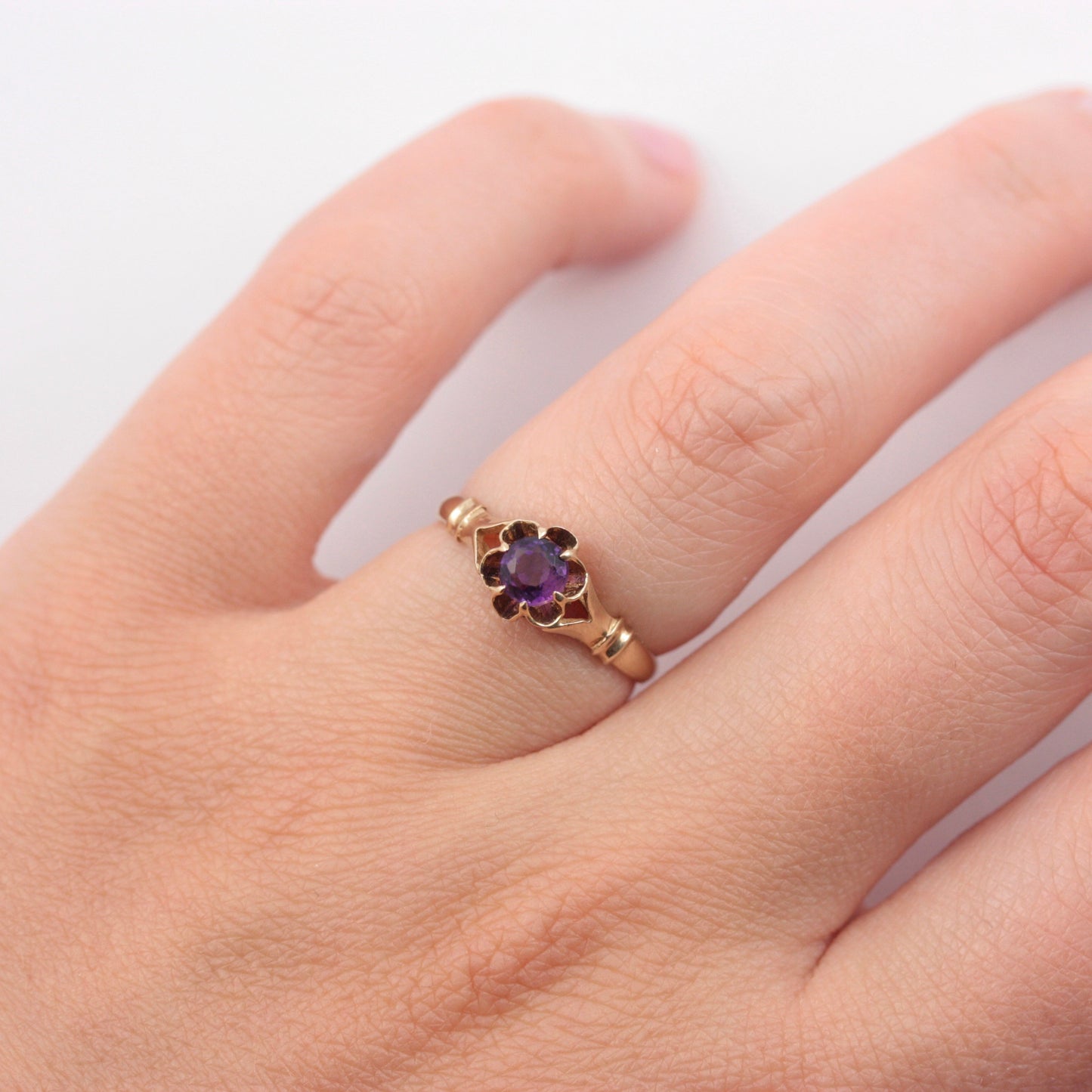 Vintage 9ct Gold Amethyst Solitaire Belcher Ring, 1982