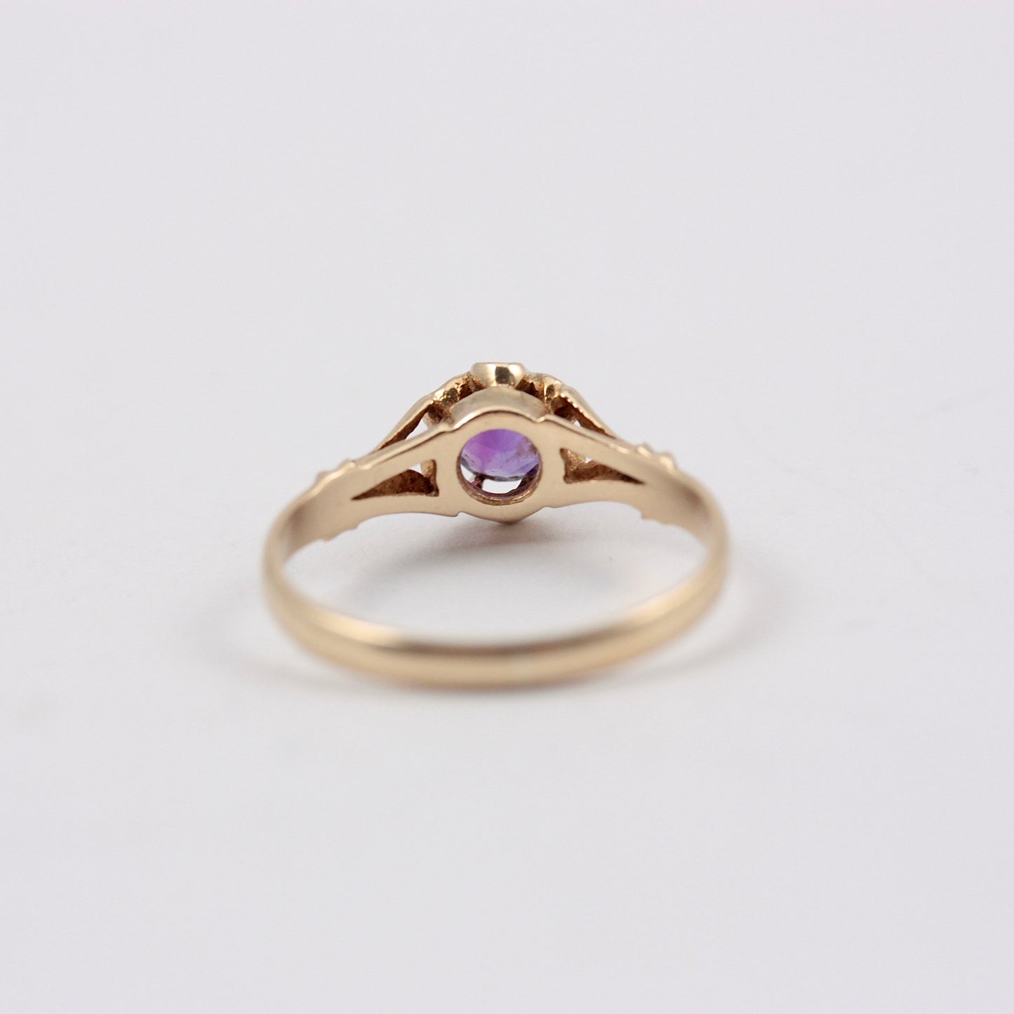 Vintage 9ct Gold Amethyst Solitaire Belcher Ring, 1982