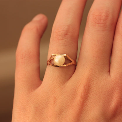 1970s modernist ring