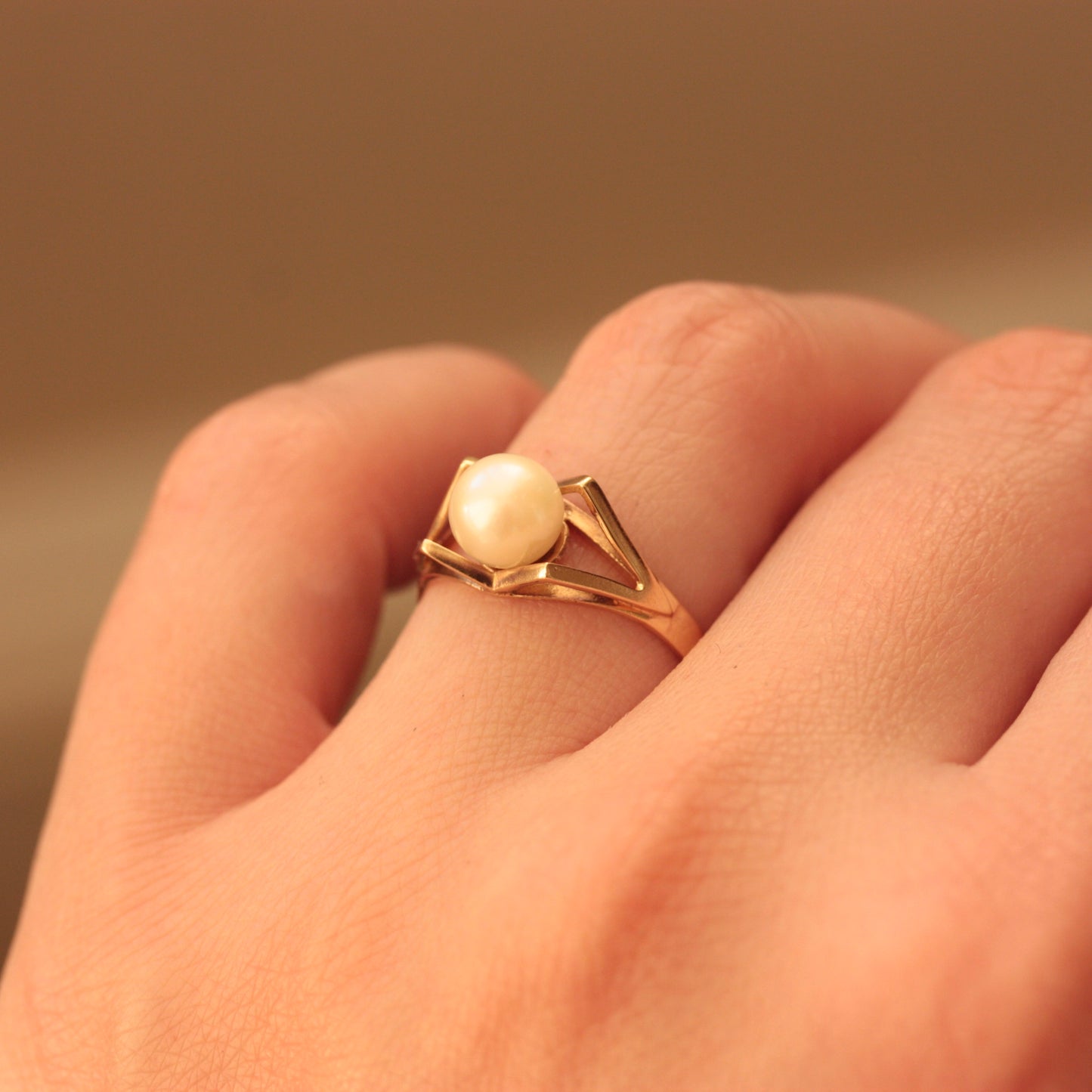 pearl solitaire ring