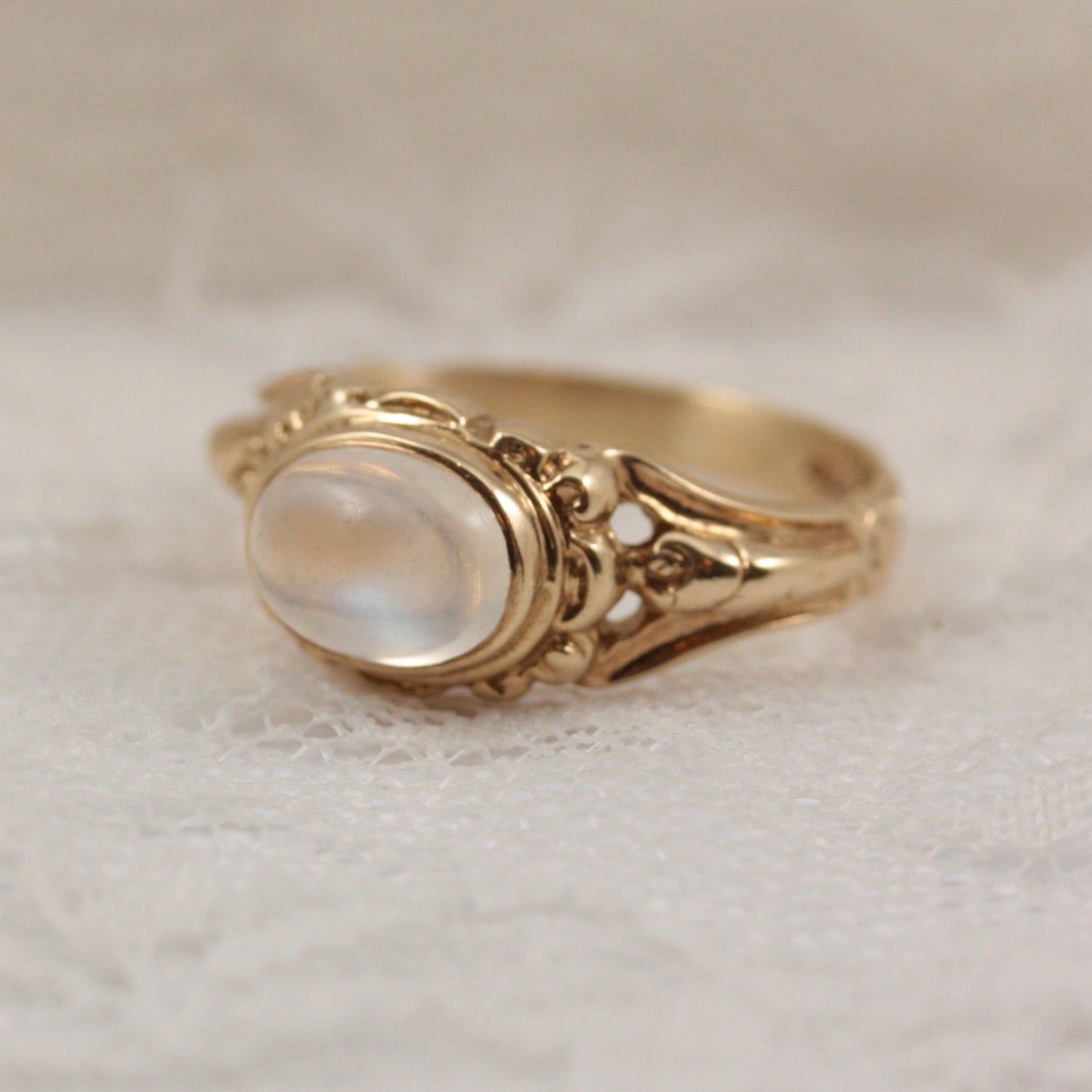 1990s moonstone ring