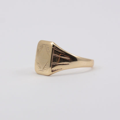 Vintage 9ct Gold Rectangle Shaped Signet Ring