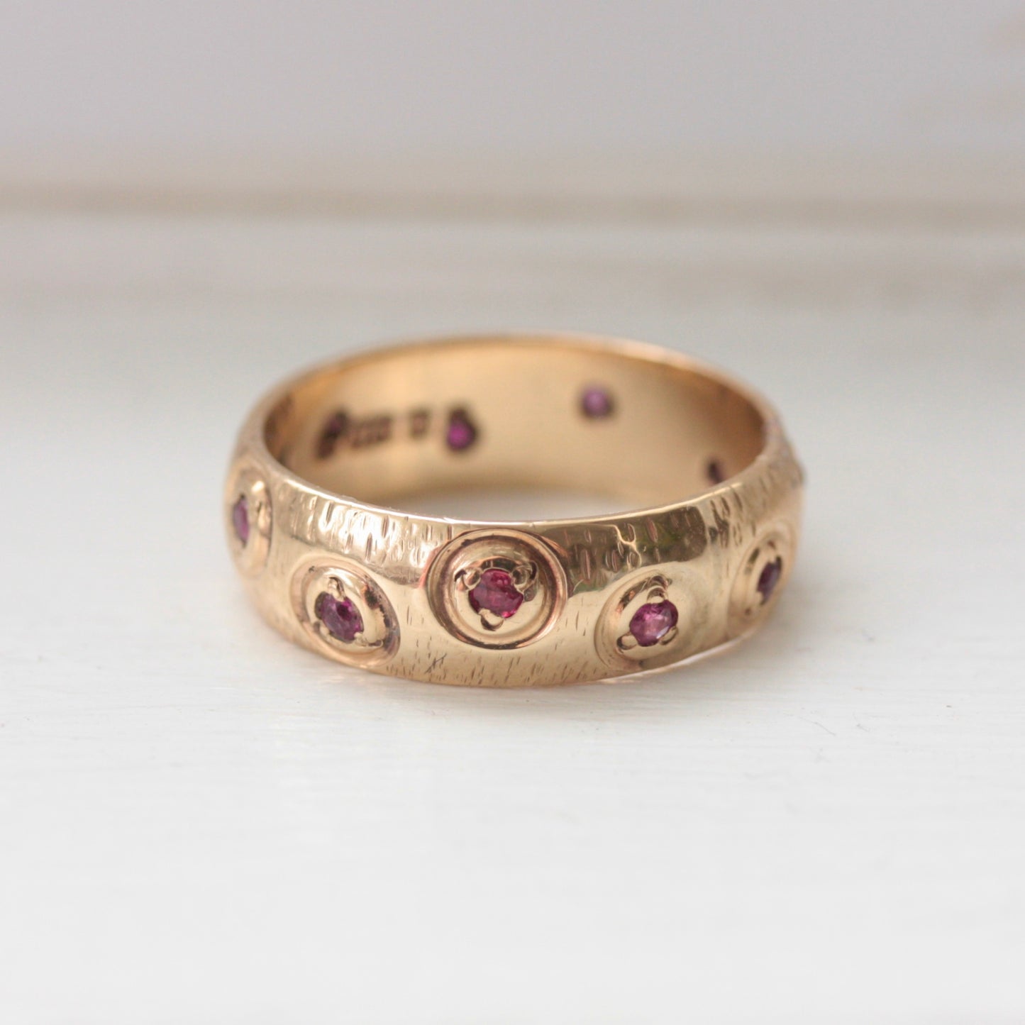 vintage 9ct gold eternity ring