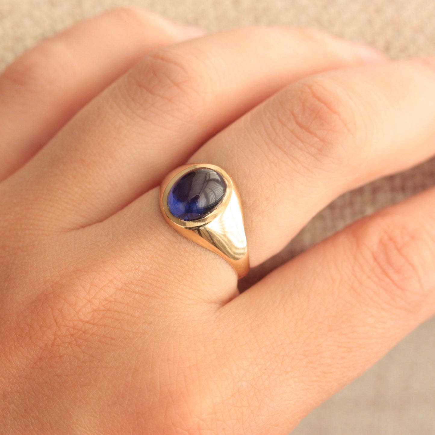 vintage 9ct gold signet ring