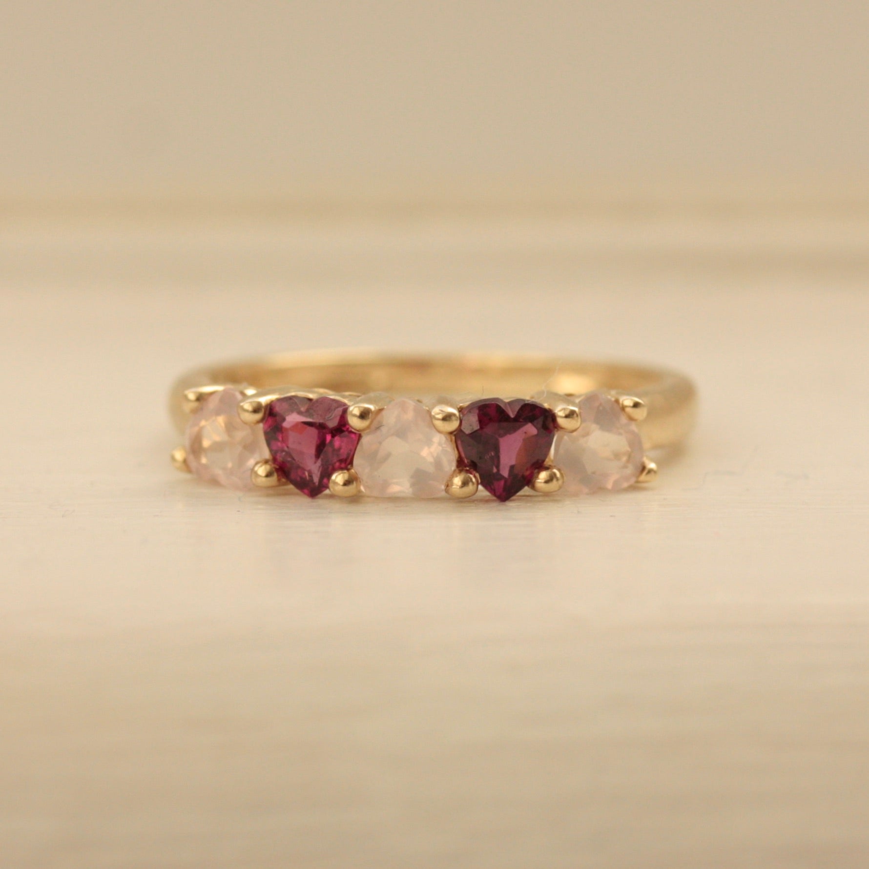 9ct gold garnet rose quartz ring