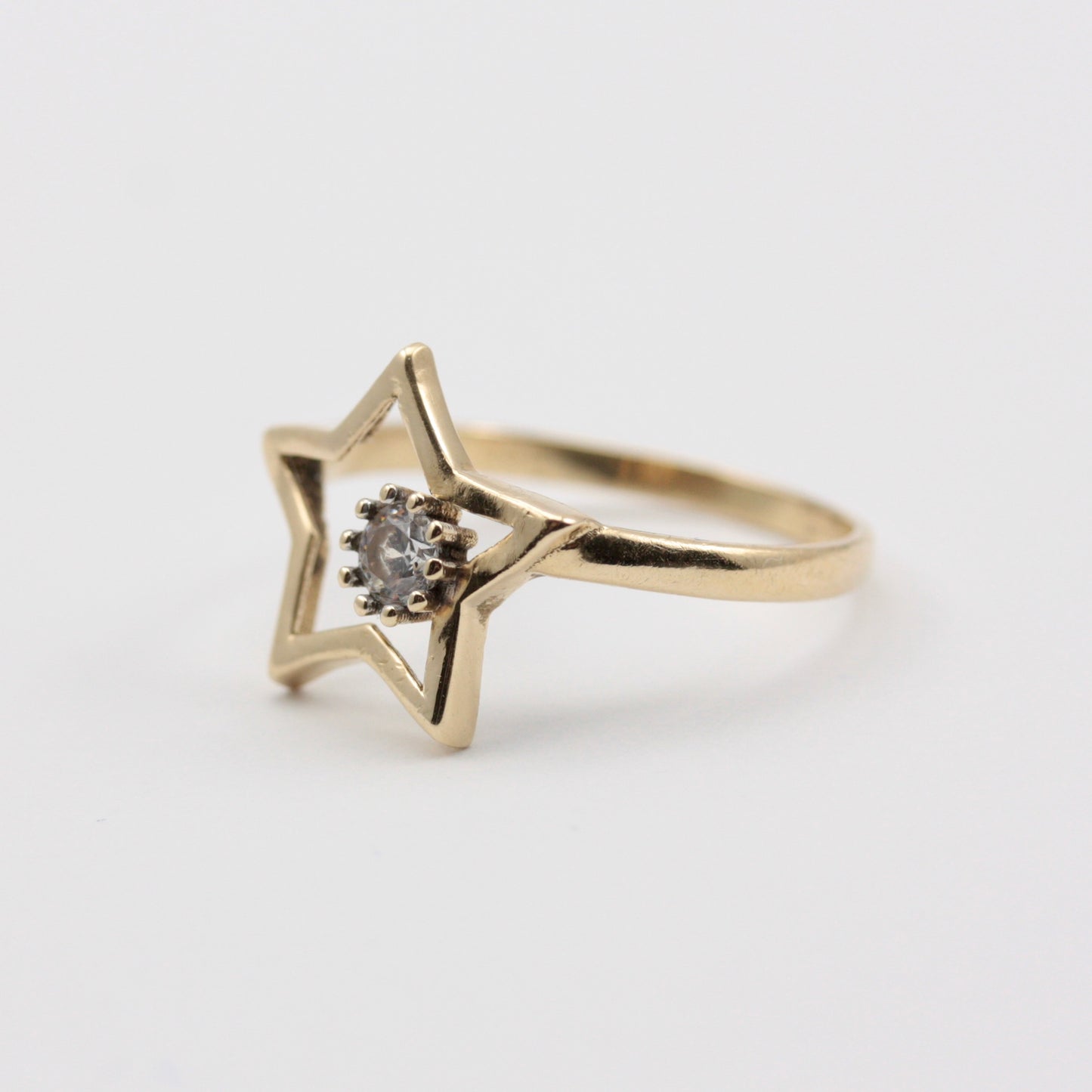 pre-owned 14k gold open star ring