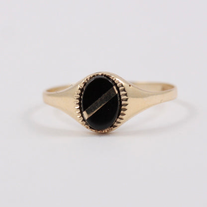 Dainty Vintage 9ct Gold Striped Onyx Ring, 1988