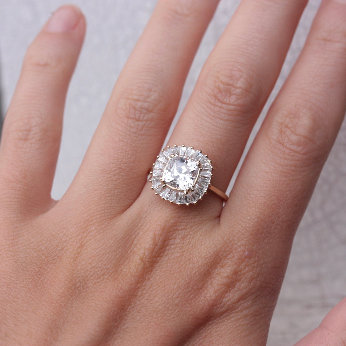 Modern Pre-owned 9ct Gold Cubic Zirconia Halo Cluster Ring