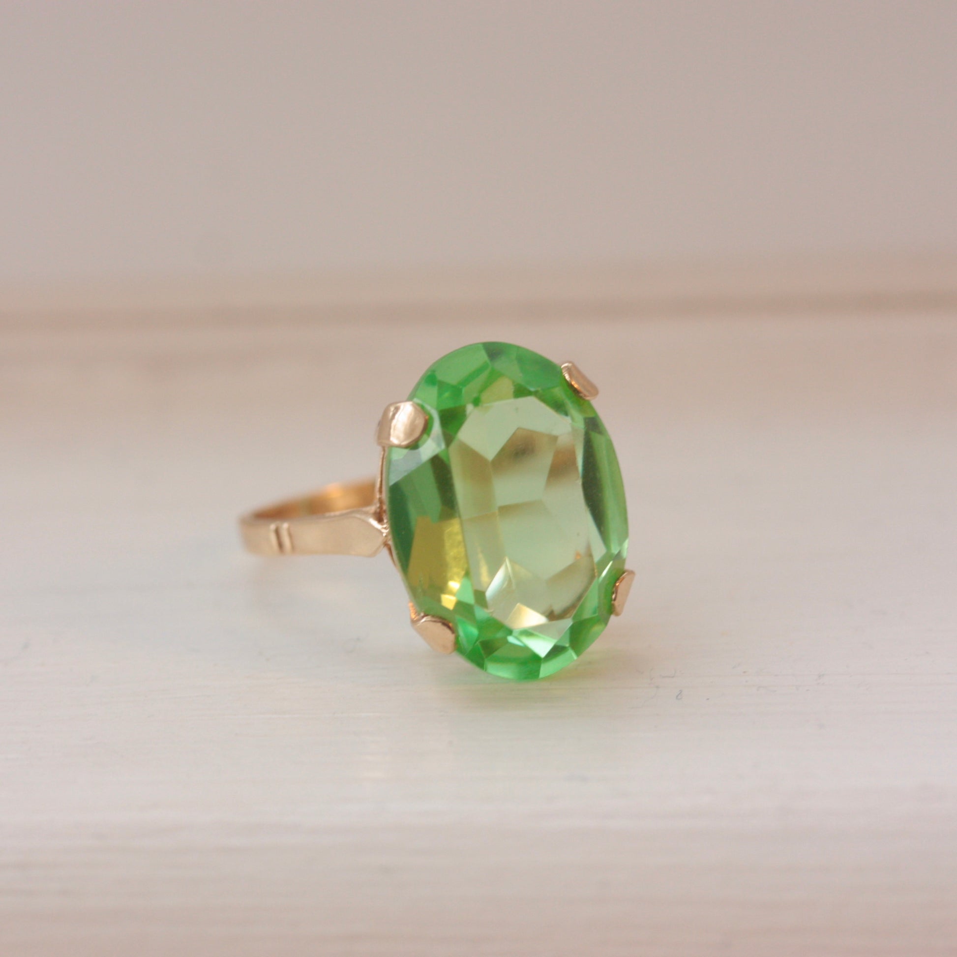 vintage vaseline glass ring