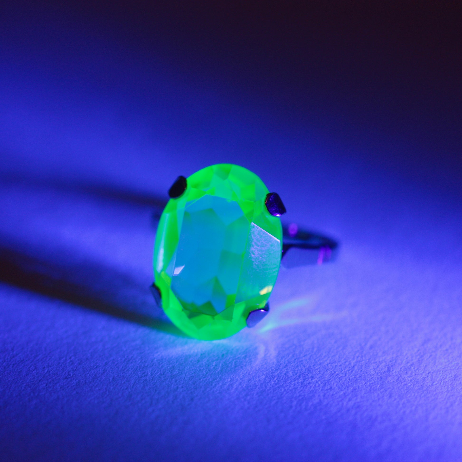 vintage vaseline glass ring