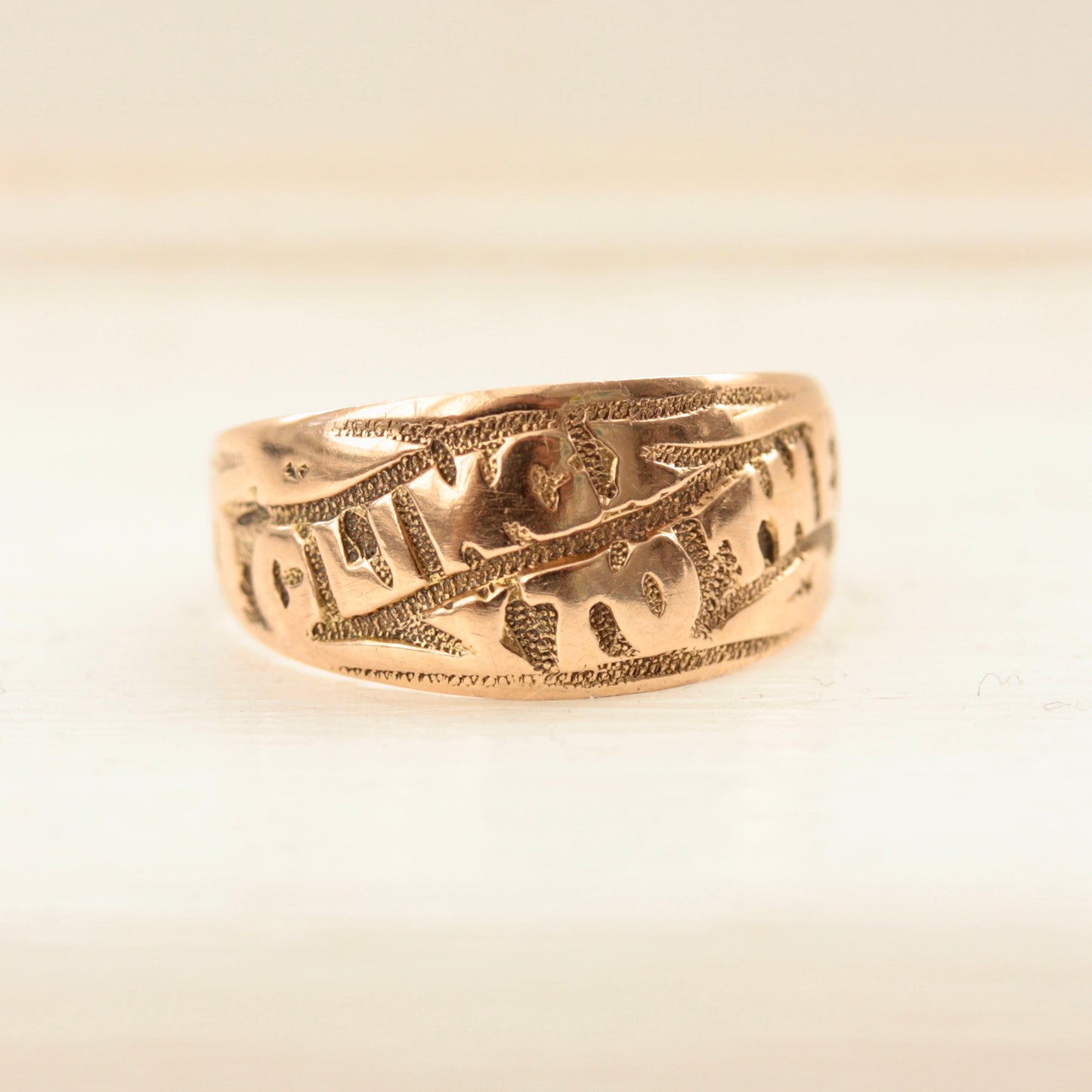 late victorian i cling to thee ring