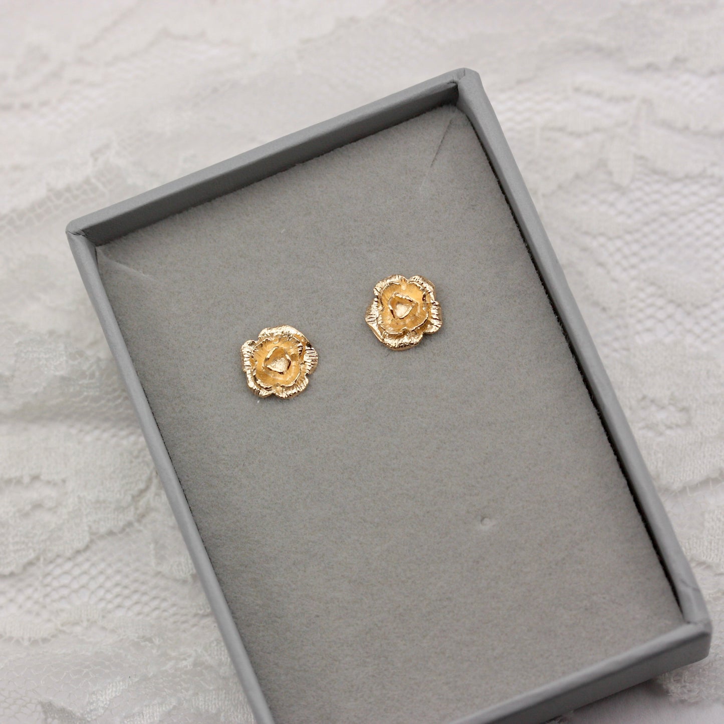 vintage 1970s 9ct gold rose stud earrings