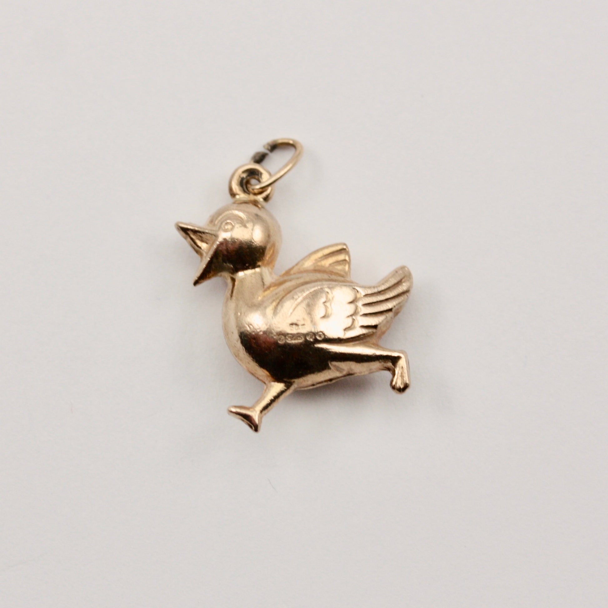 vintage 9ct gold running chick charm