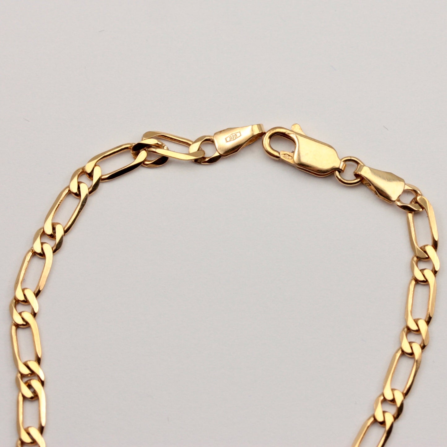 vintage 9ct gold figaro chain bracelet