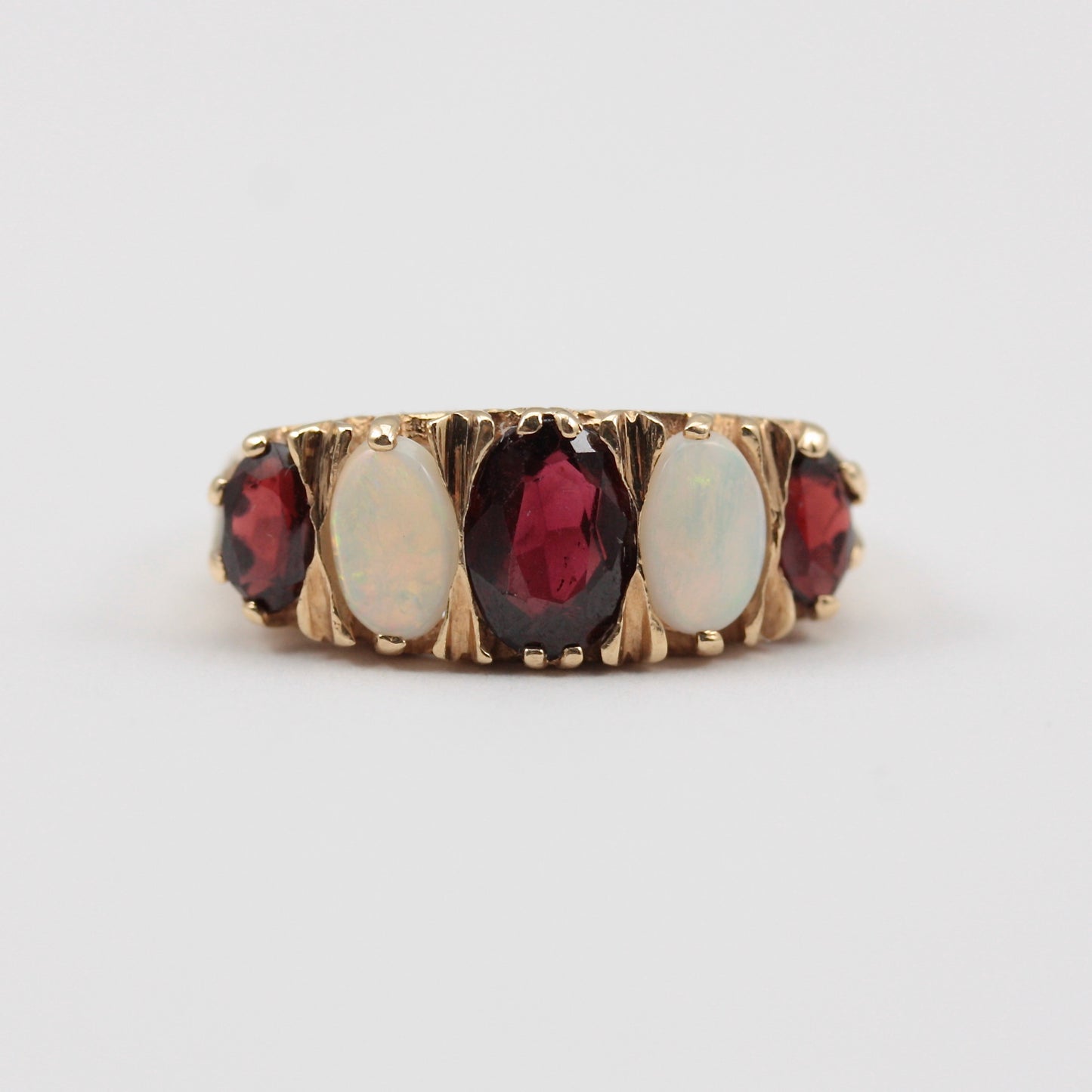 1970s gemstone boat ring