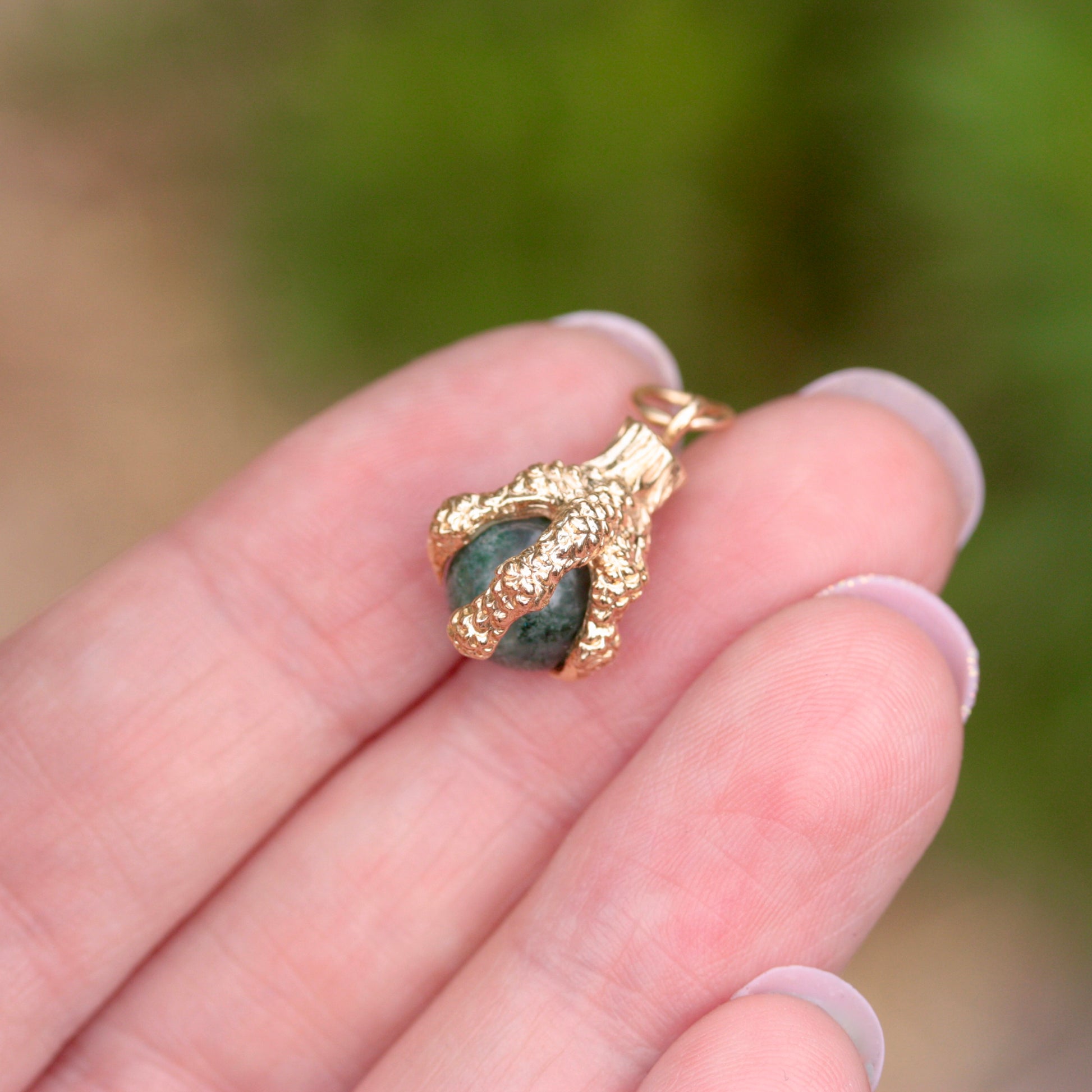 vintage 9ct gold and moss agate charm