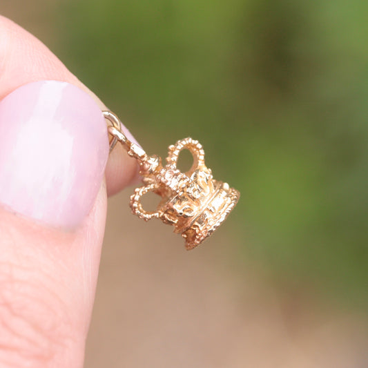 vintage 9ct gold royal crown charm