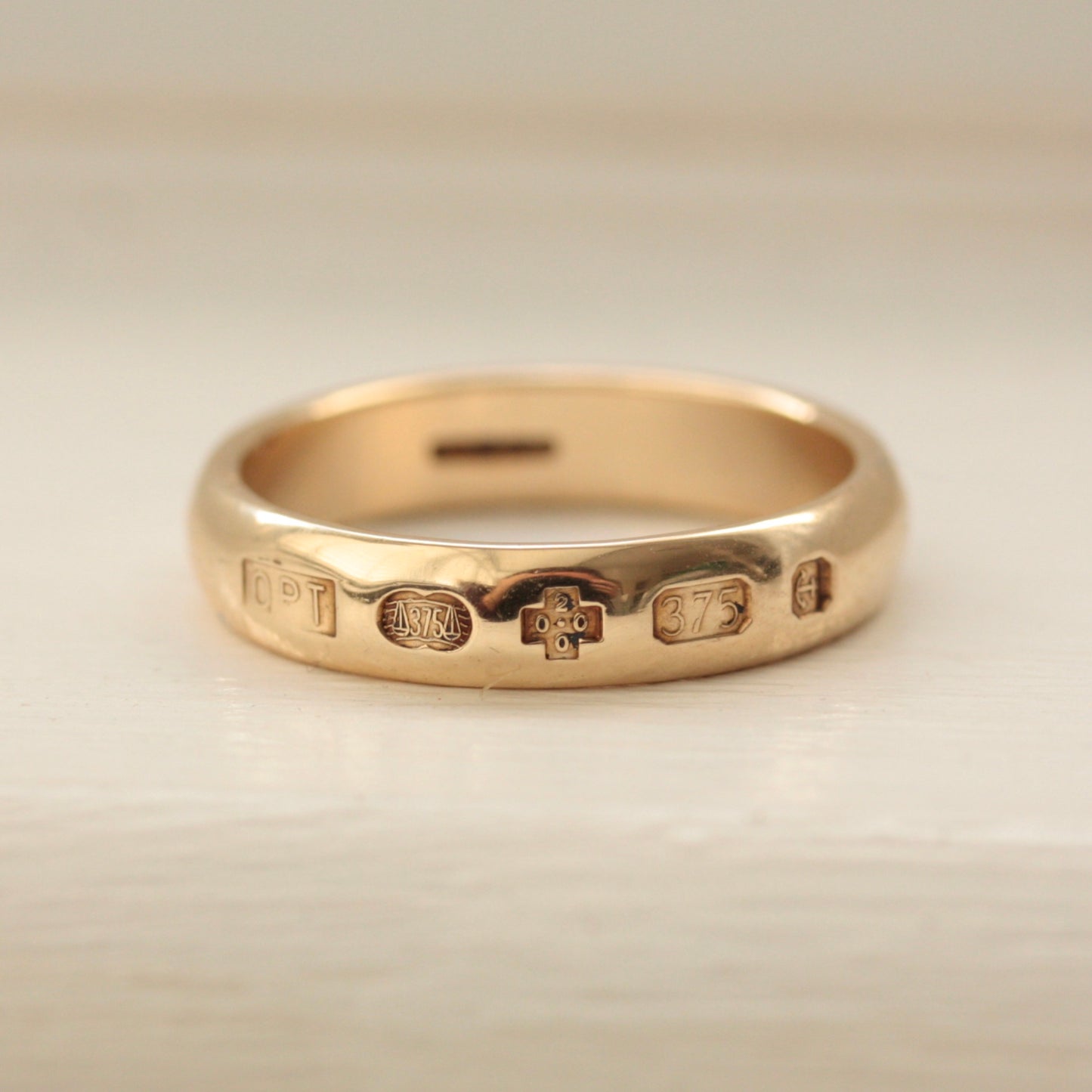 vintage 9ct gold millenium hallmark ring