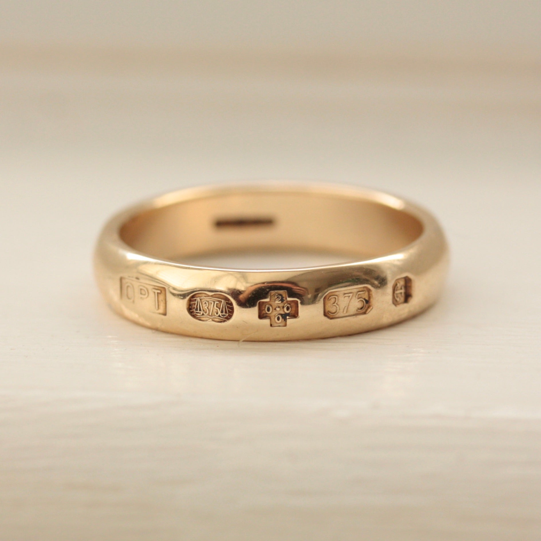 vintage 9ct gold millenium hallmark ring