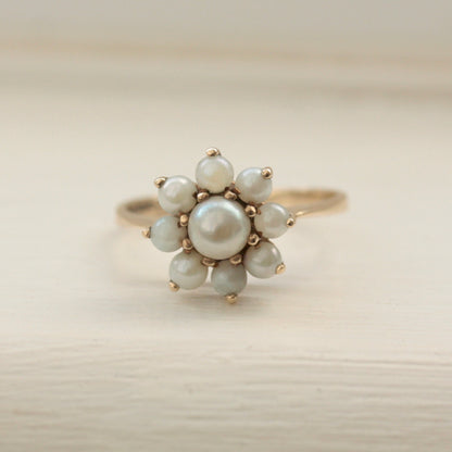 1980s 9ct gold pearl cluster ring
