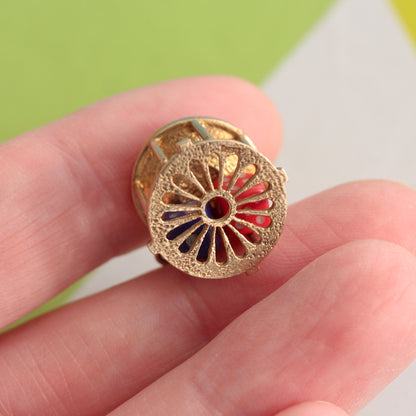 1960s 9ct gold gambling charm
