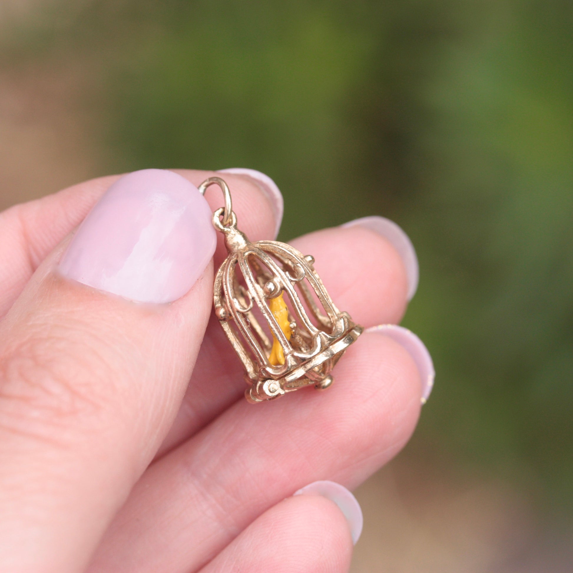 vintage 9ct gold opening birdcage charm
