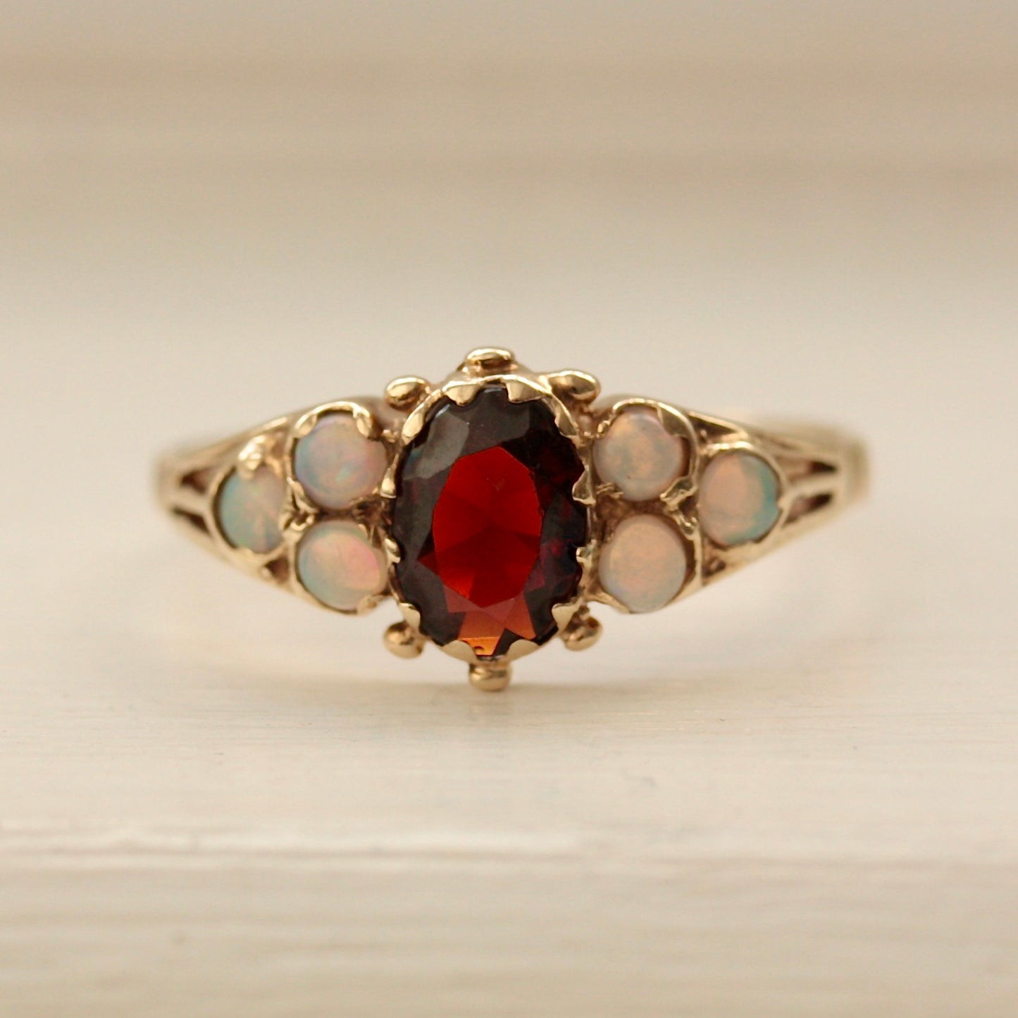 1980s 9ct gold opal ring