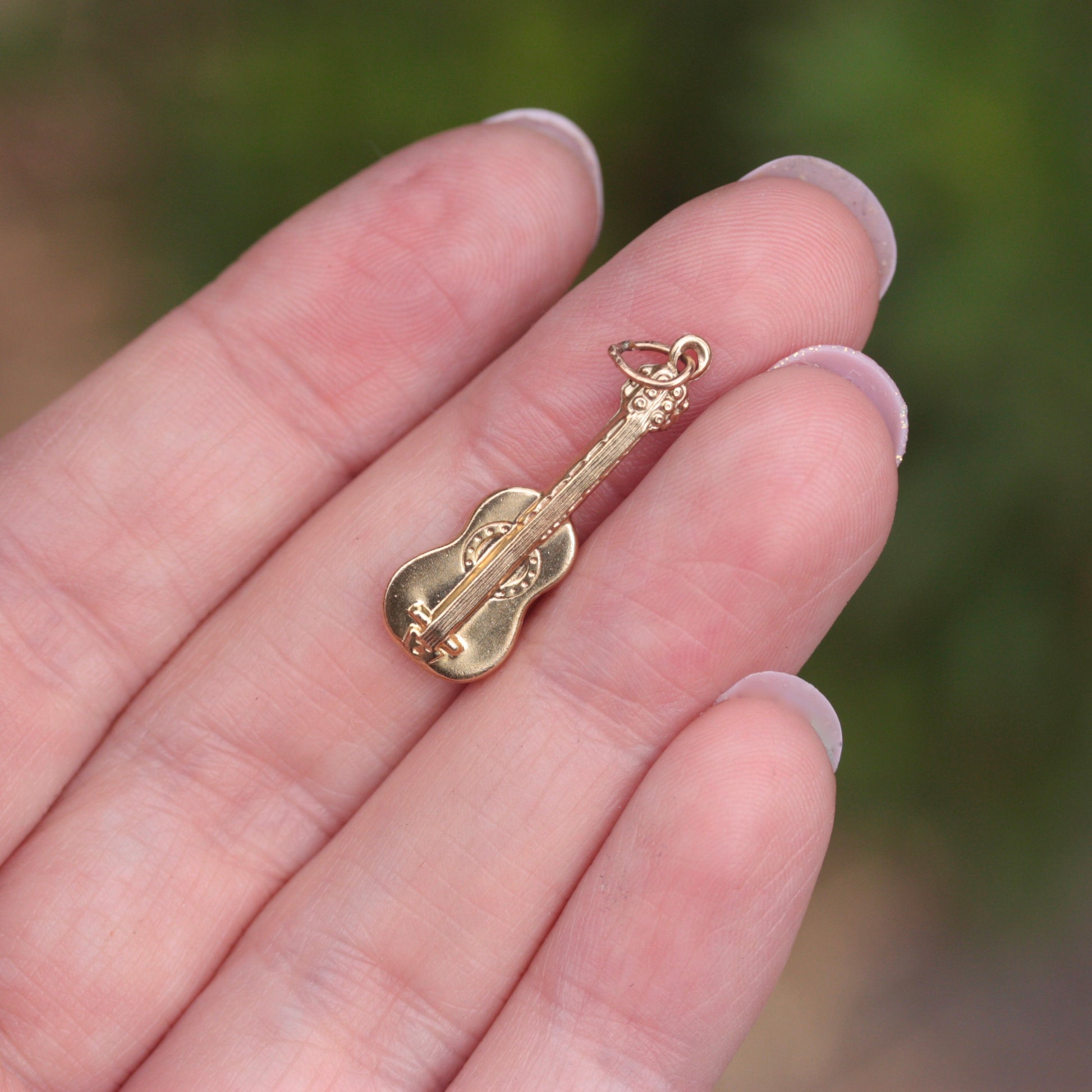 vintage 9ct gold guitar charm