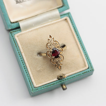 9ct gold garnet filigree ring