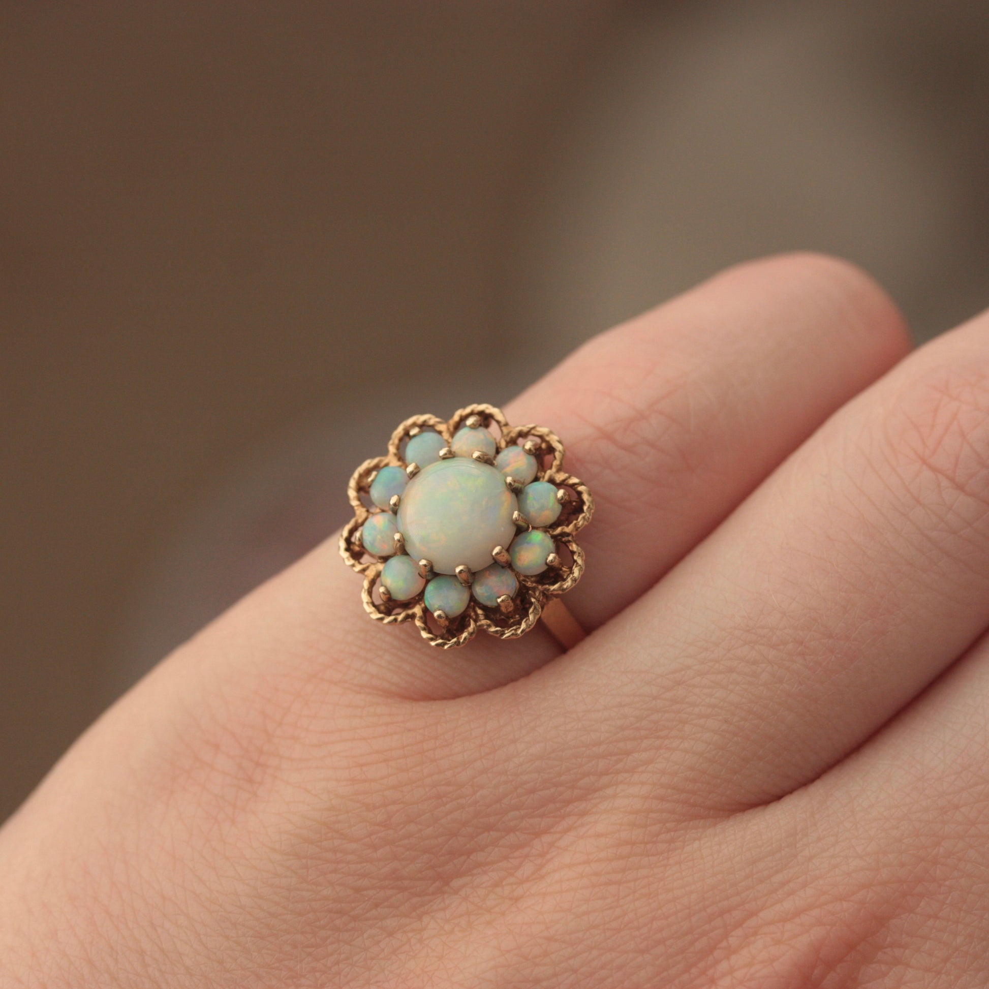 vintage 9ct gold opal statement ring