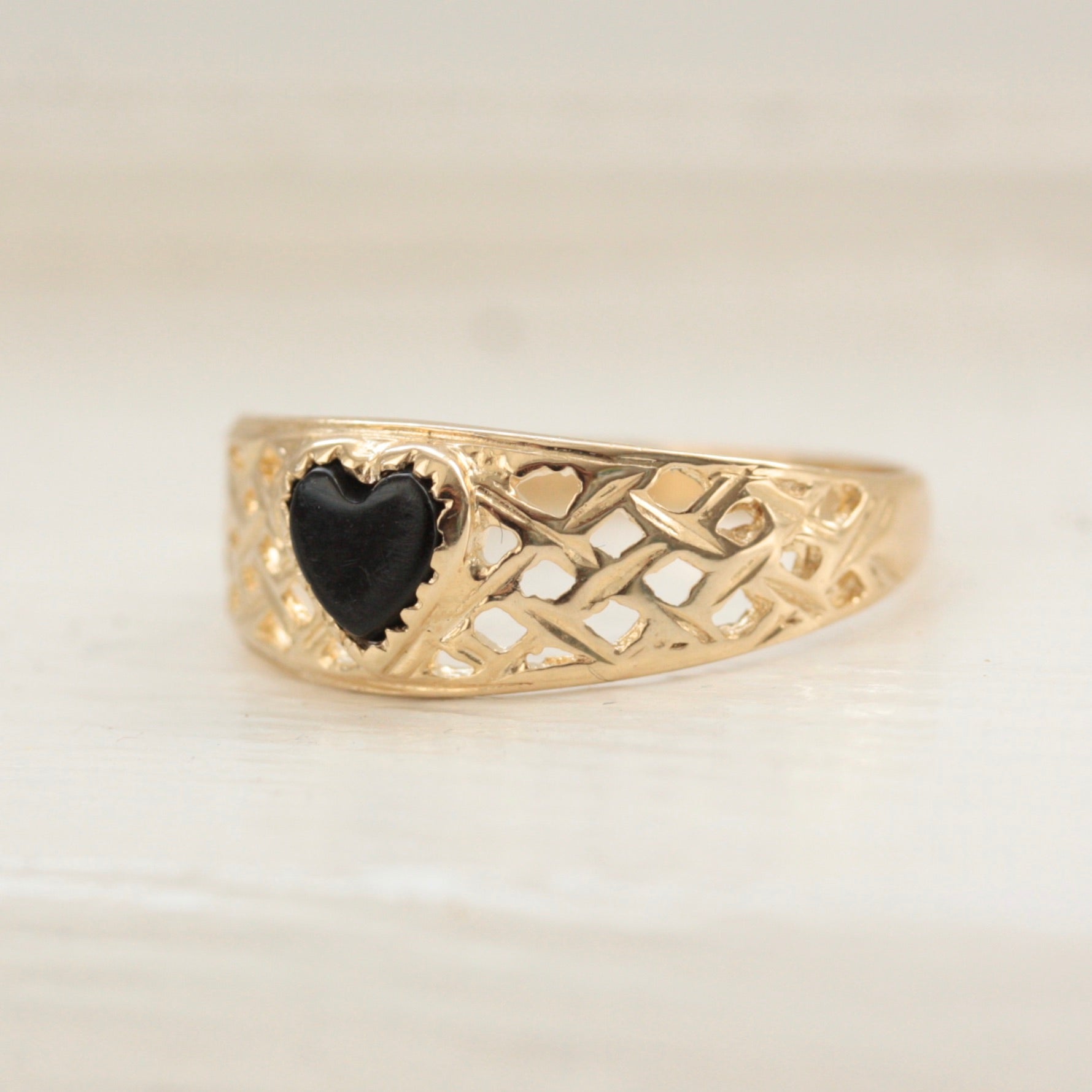 vintage 9ct gold onyx ring