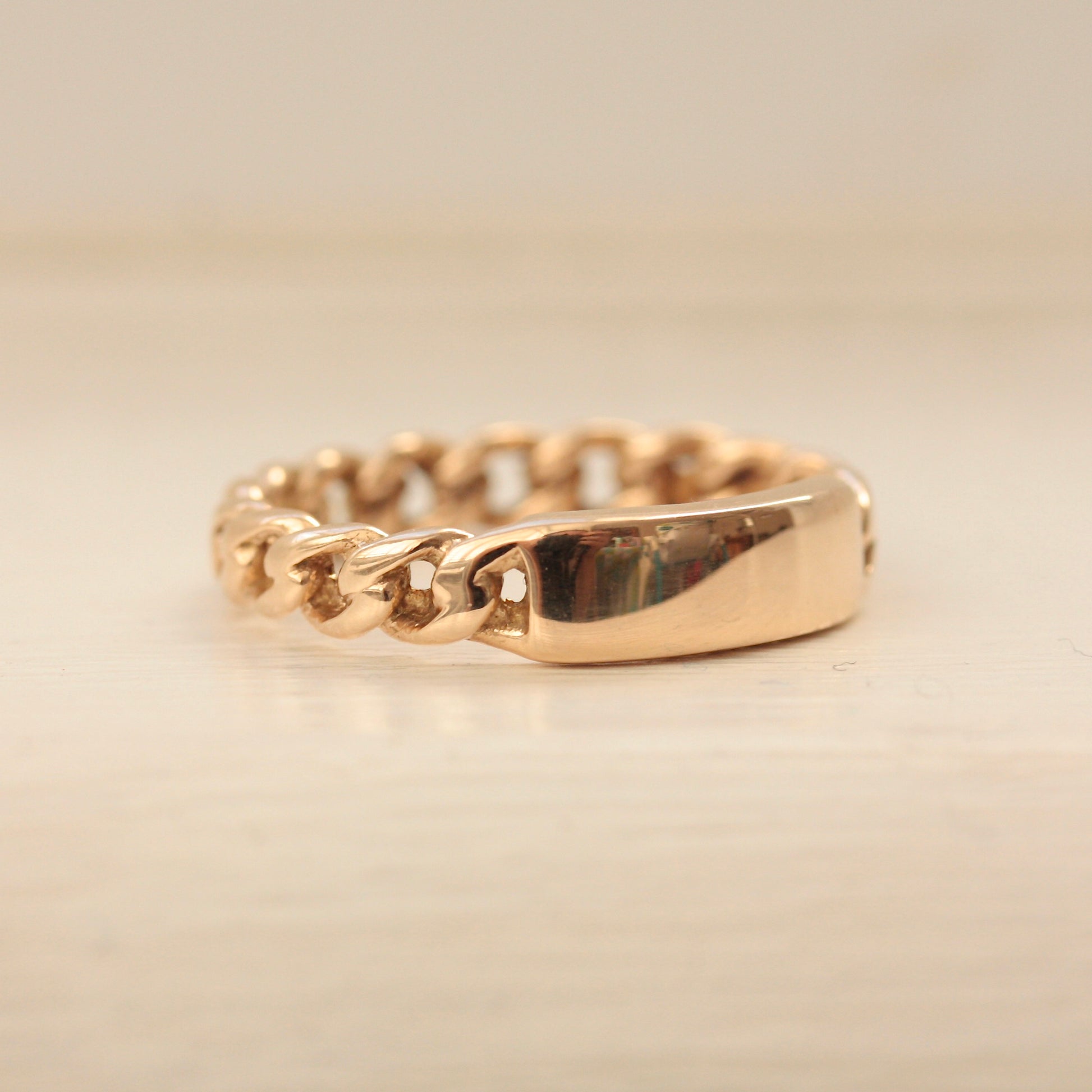 1970s gold curb chain ring