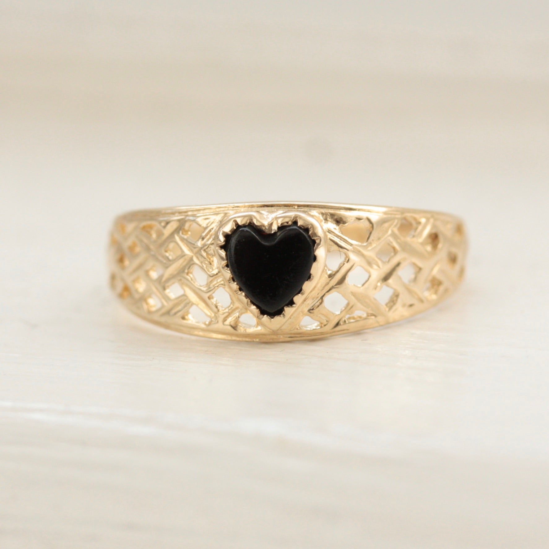 vintage onyx heart ring