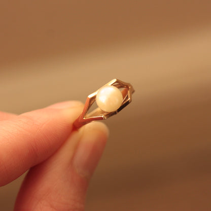 vintage 9ct gold pearl ring 1970s