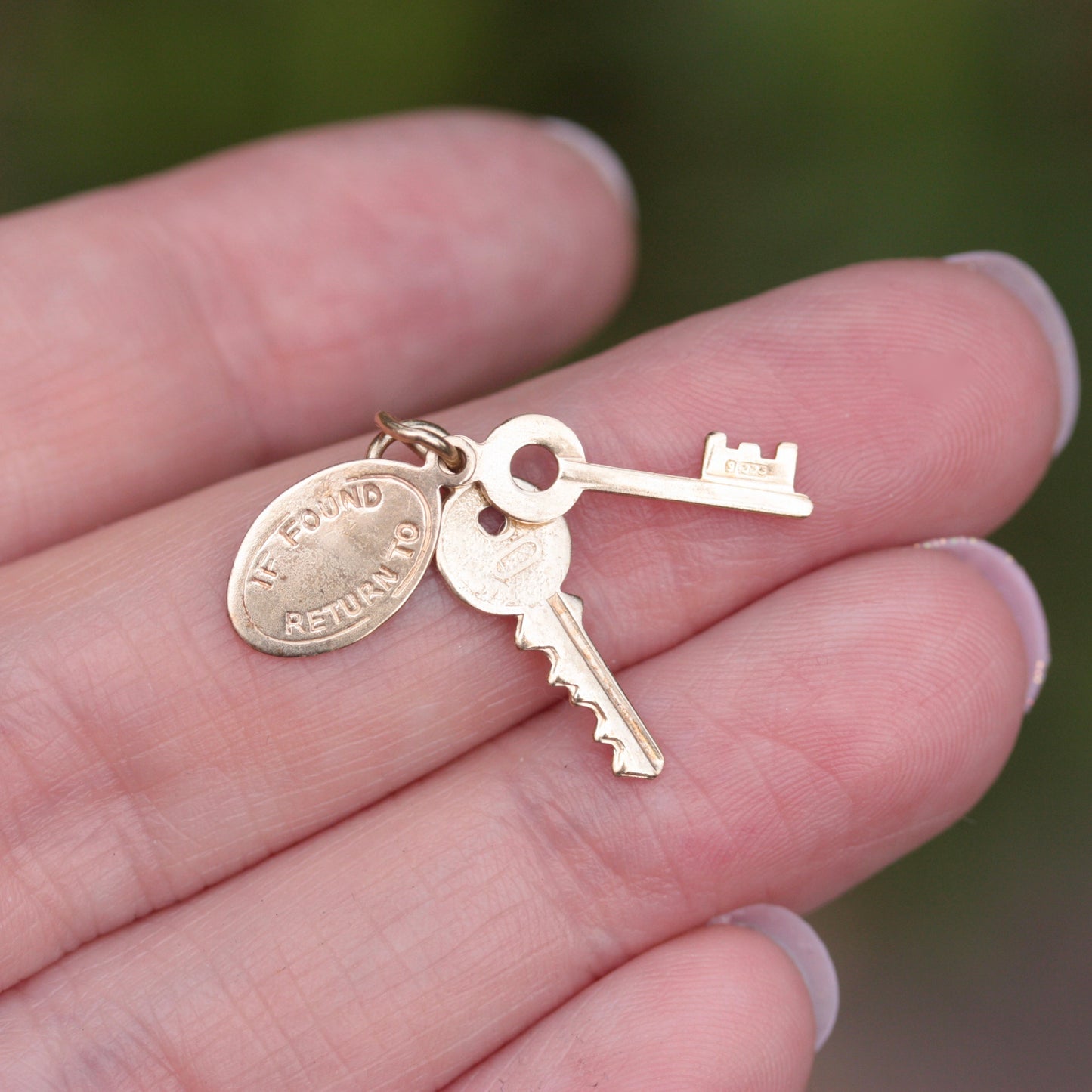 vintage 9ct gold keys charm