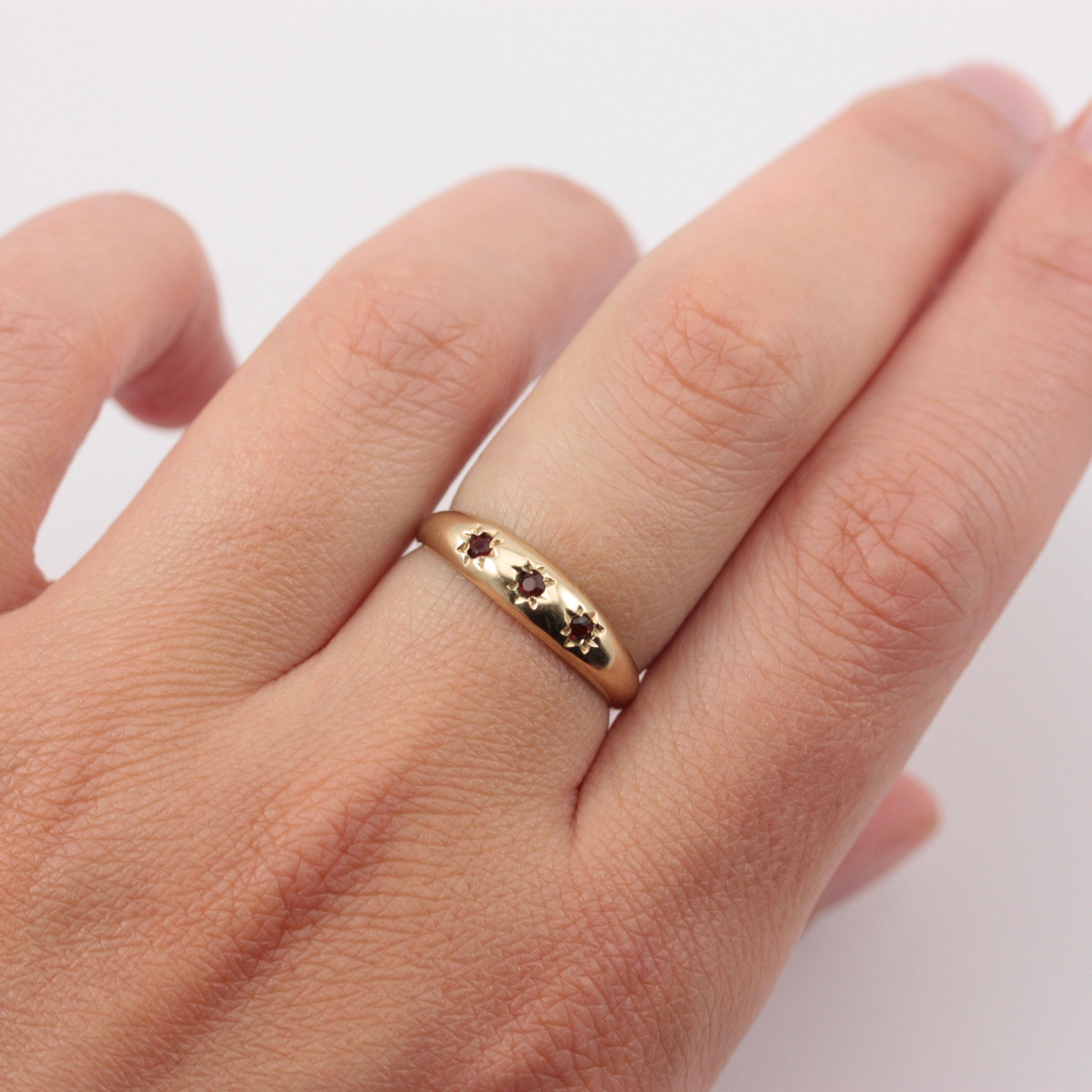 vintage gold garnet ring