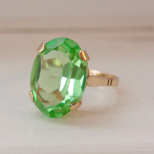 vintage 1960s vaseline glass ring