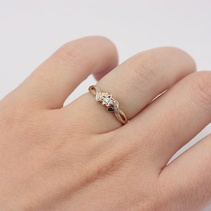 Vintage 9ct Gold Diamond Star Twist Ring