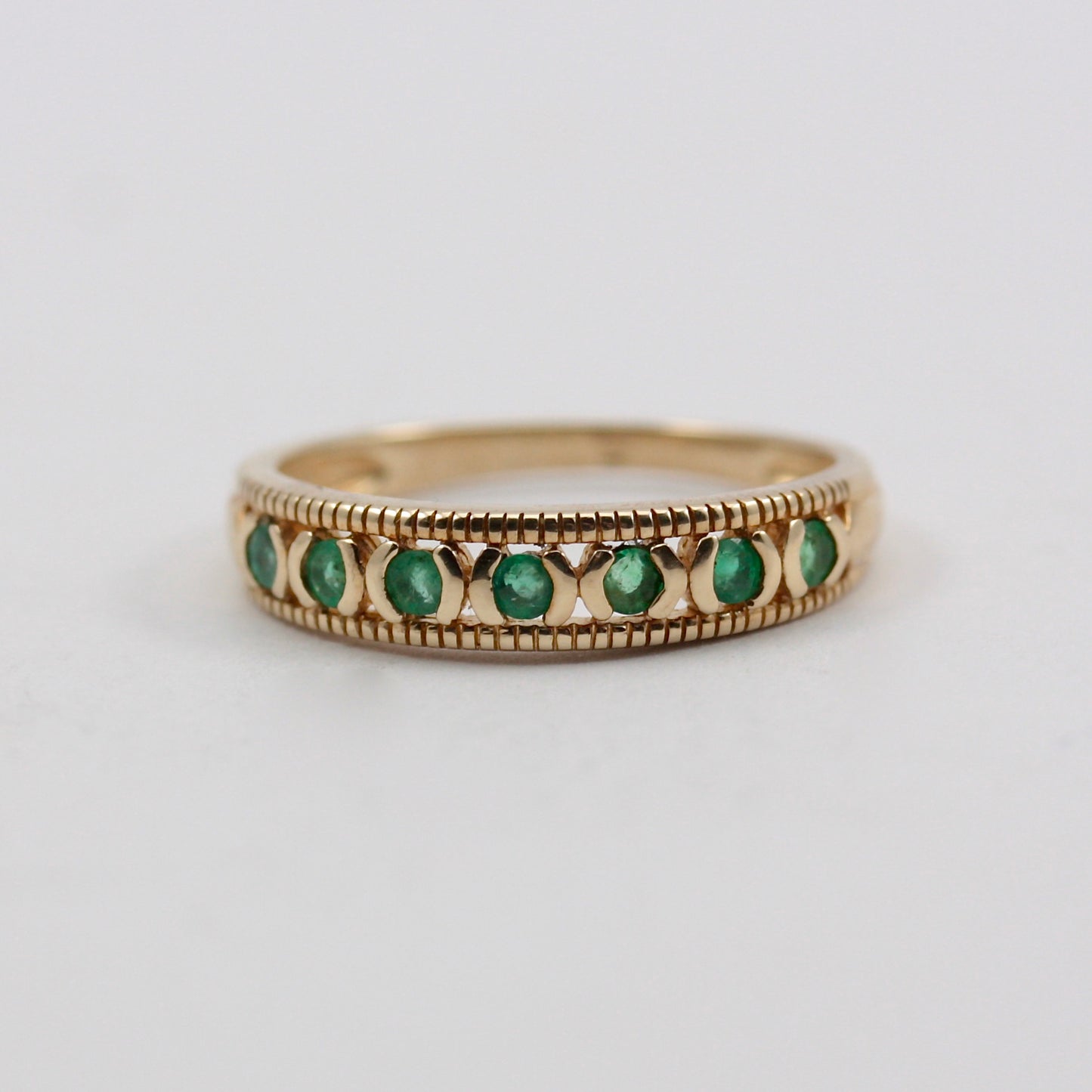 Vintage 9ct Gold Emerald 7 Stone Ring