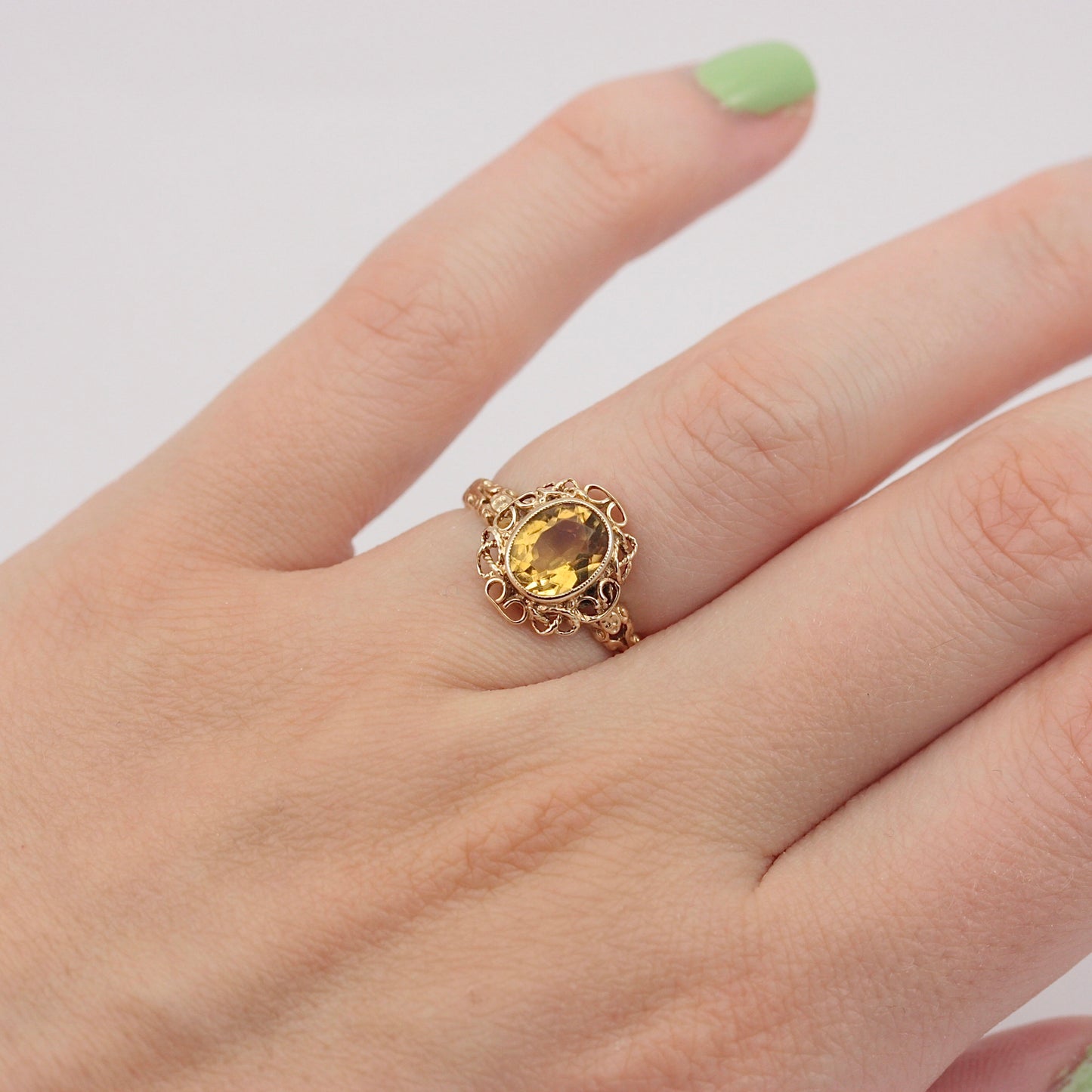 Vintage 9ct Gold Fancy Framed Citrine Ring