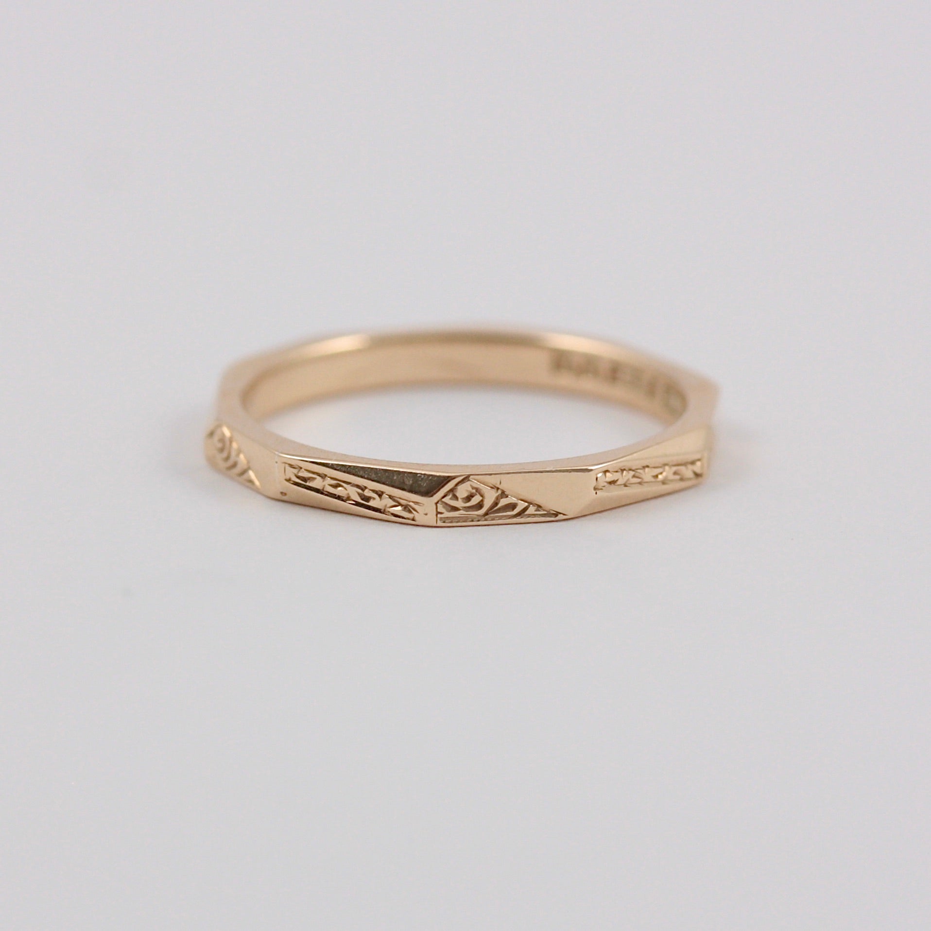 Vintage 9ct Gold Patterned Decagon Band Ring, 1953
