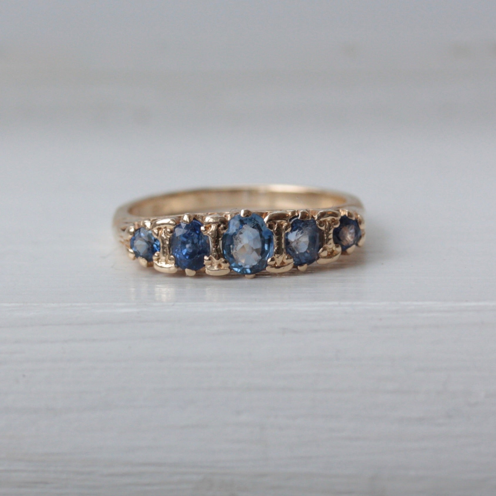 19080s gold ring 