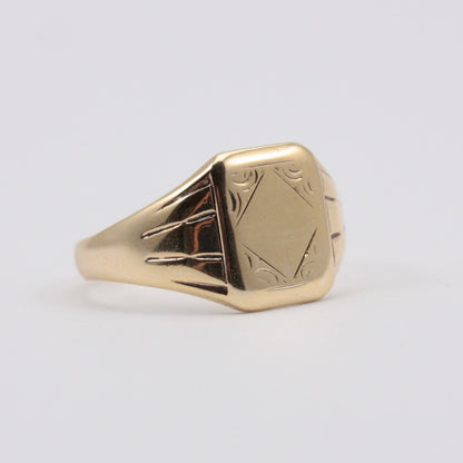 Vintage 9ct Gold Rectangle Shaped Signet Ring
