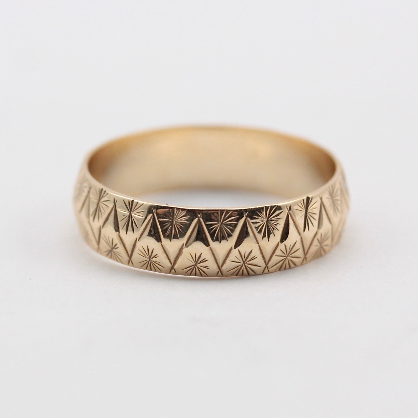 Vintage 9ct Gold Star Patterned Band Ring, 1986