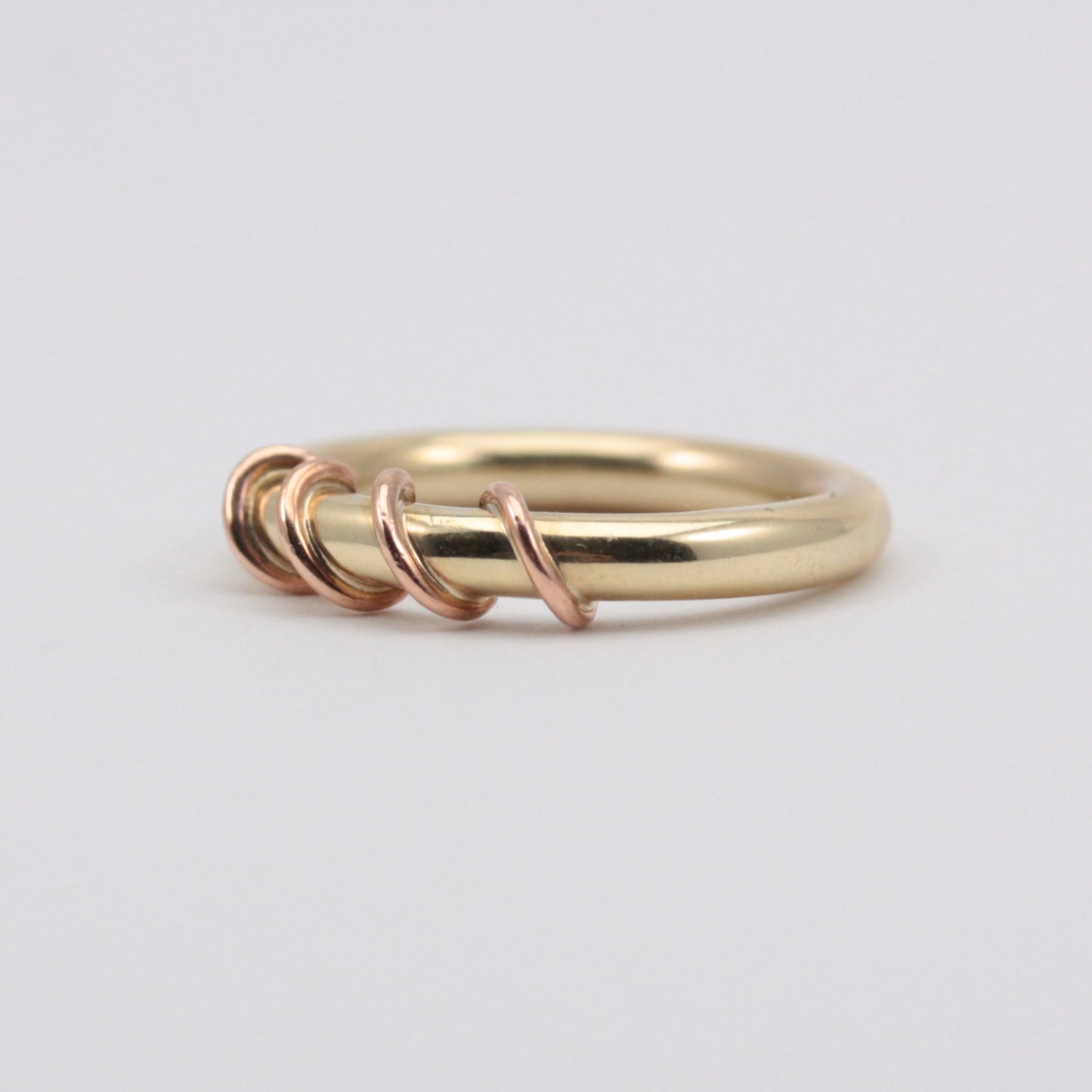 Chunky Vintage 9ct Gold Ring with Rose Gold Twist, 1997