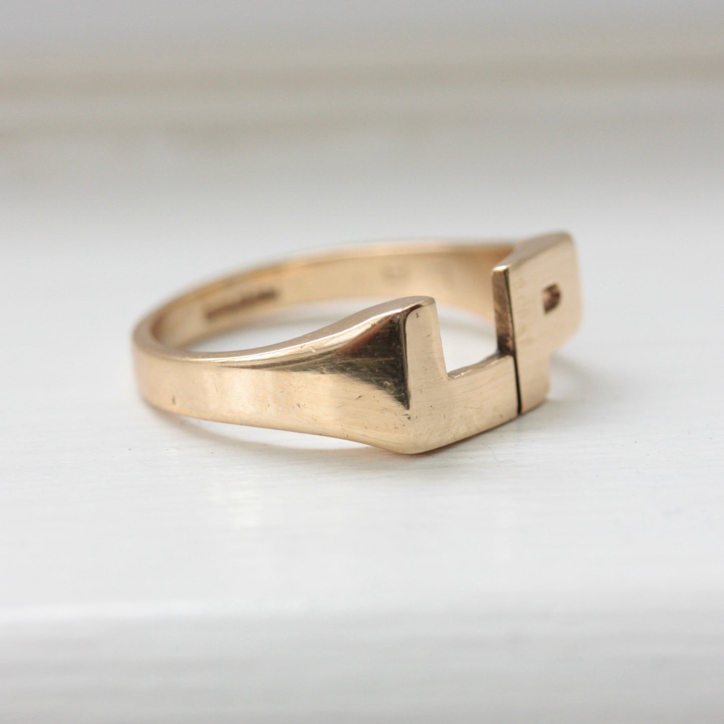 Vintage 9ct Yellow Gold 'LP' Initials Ring
