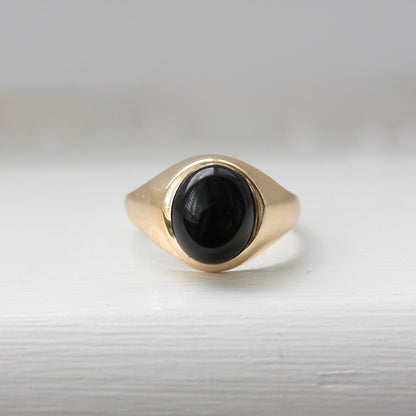 Vintage 9ct Gold Onyx Cabochon Signet Ring