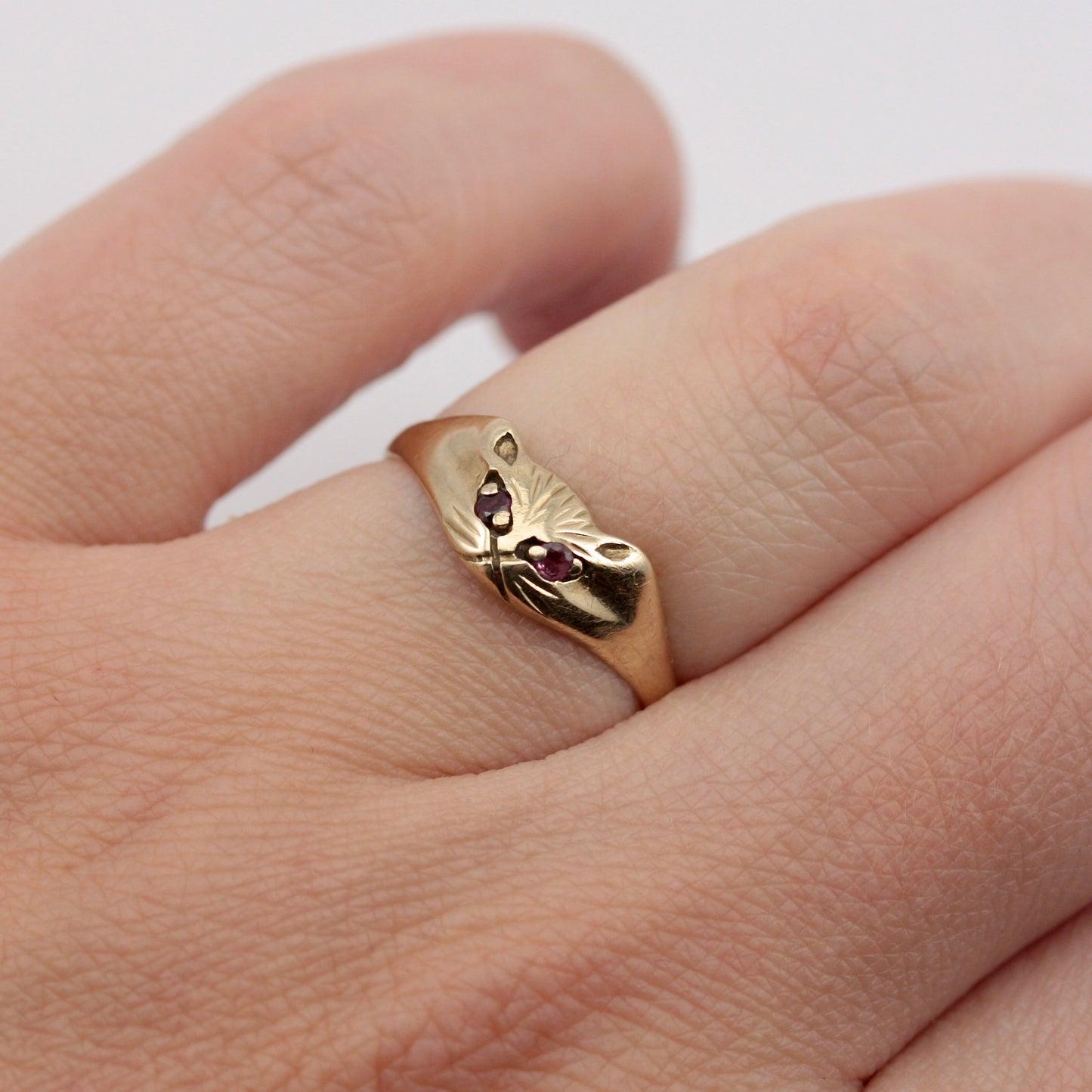 Vintage 9ct Gold Cat Ring with Ruby Eyes, 1991